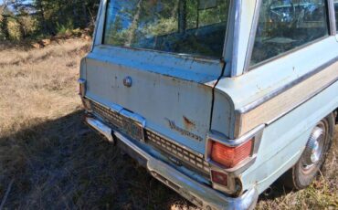 Jeep-wagoneer-1972-5