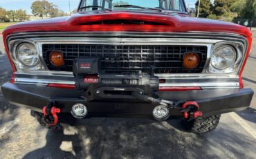 Jeep-wagoneer-1977-1