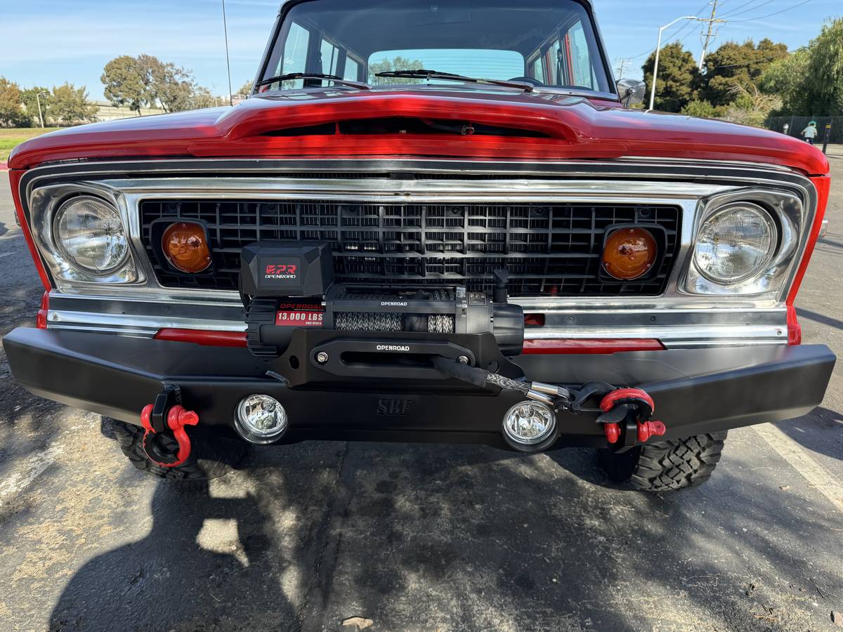Jeep-wagoneer-1977-1