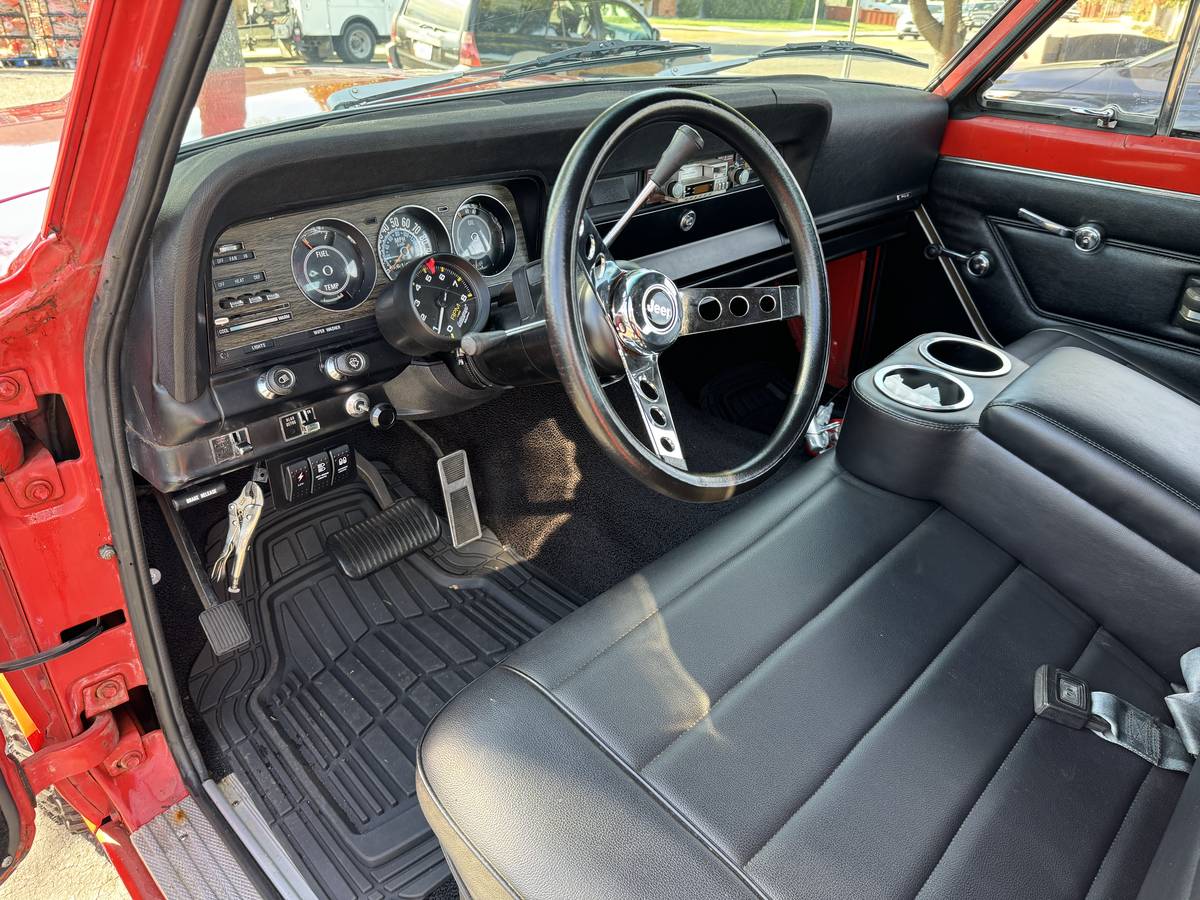 Jeep-wagoneer-1977-14