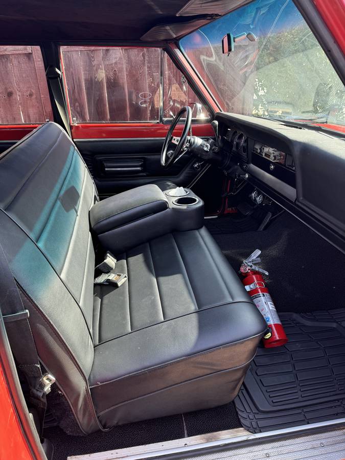Jeep-wagoneer-1977-16