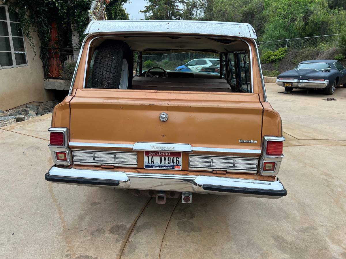 Jeep-wagoneer-1978-orange-22