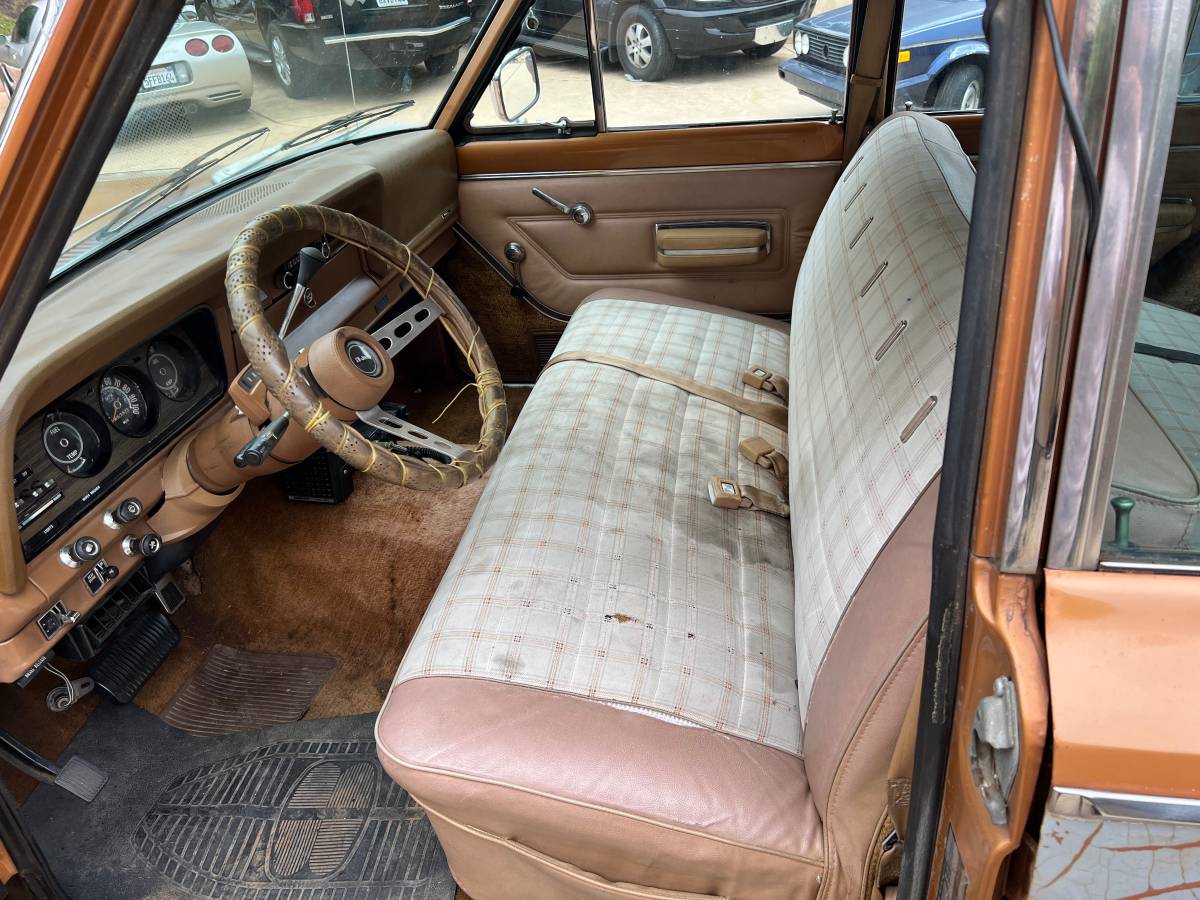 Jeep-wagoneer-1978-orange-24