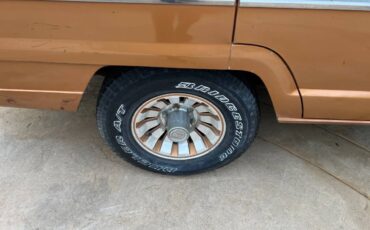 Jeep-wagoneer-1978-orange-26
