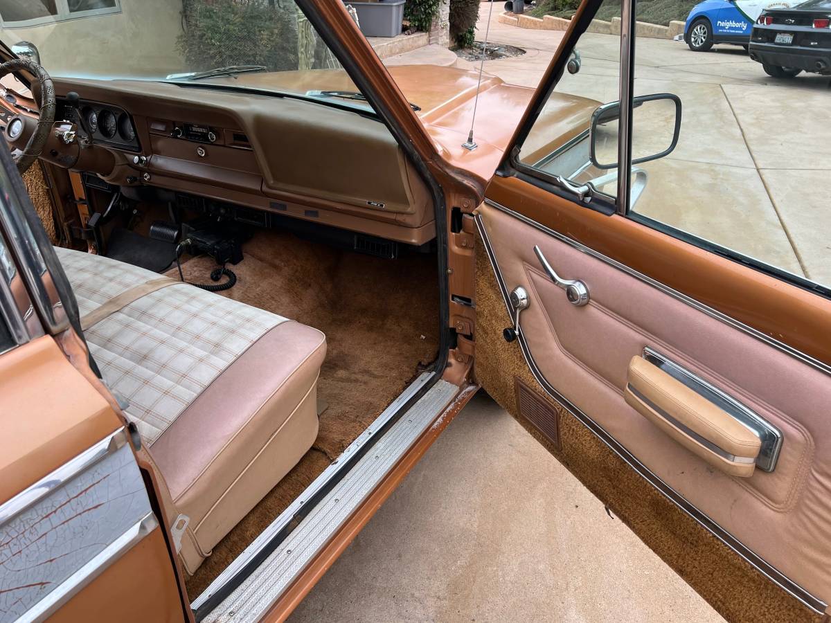 Jeep-wagoneer-1978-orange-28