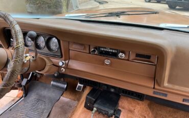 Jeep-wagoneer-1978-orange-31