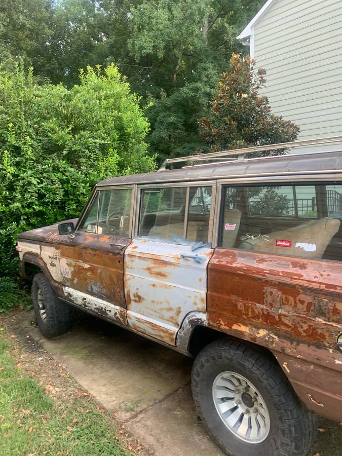Jeep-wagoneer-1980-brown