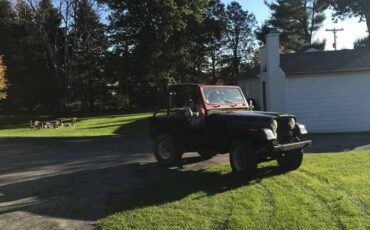 Jeep-wrangler-1972-black-2