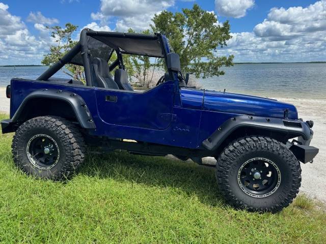 Jeep-wrangler-1987-blue-12