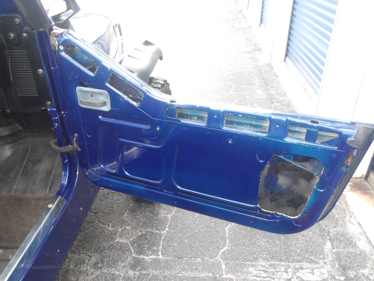 Jeep-wrangler-1987-blue-6