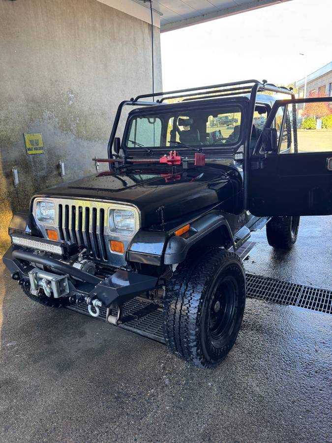 Jeep-wrangler-1988-black-4