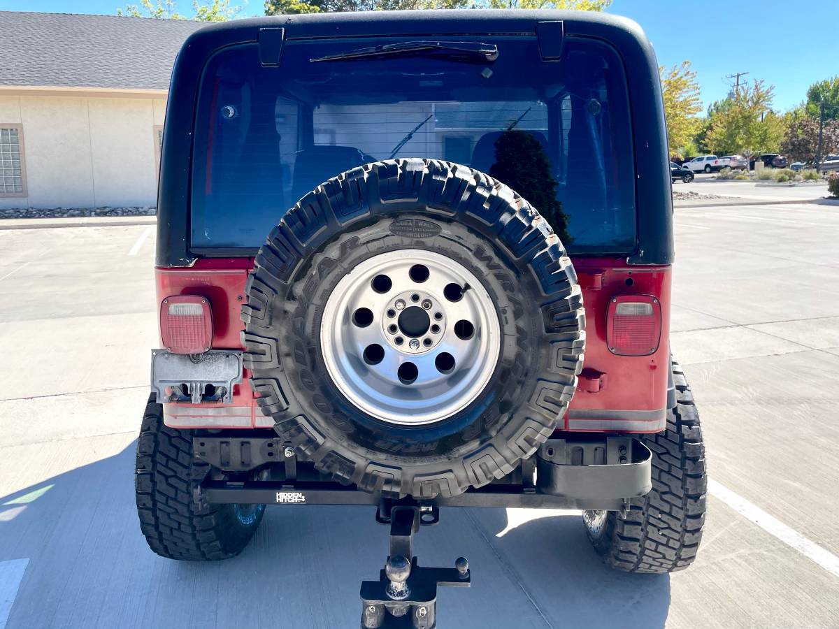 Jeep-wrangler-1988-red-9