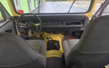 Jeep-wrangler-1989-14