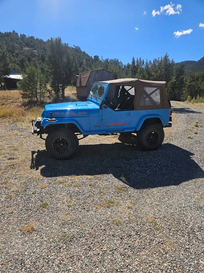 Jeep-wrangler-1989-blue