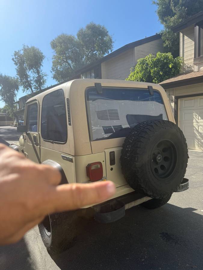 Jeep-wrangler-1989-custom-1