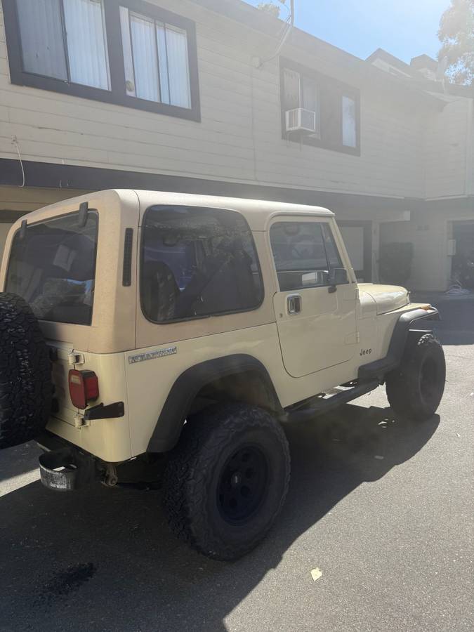 Jeep-wrangler-1989-custom-2