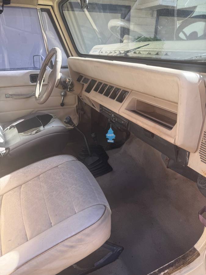 Jeep-wrangler-1989-custom-7