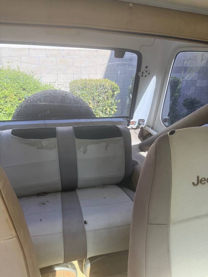 Jeep-wrangler-1989-custom-8