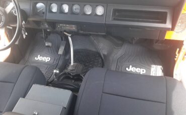 Jeep-wrangler-1989-orange-12