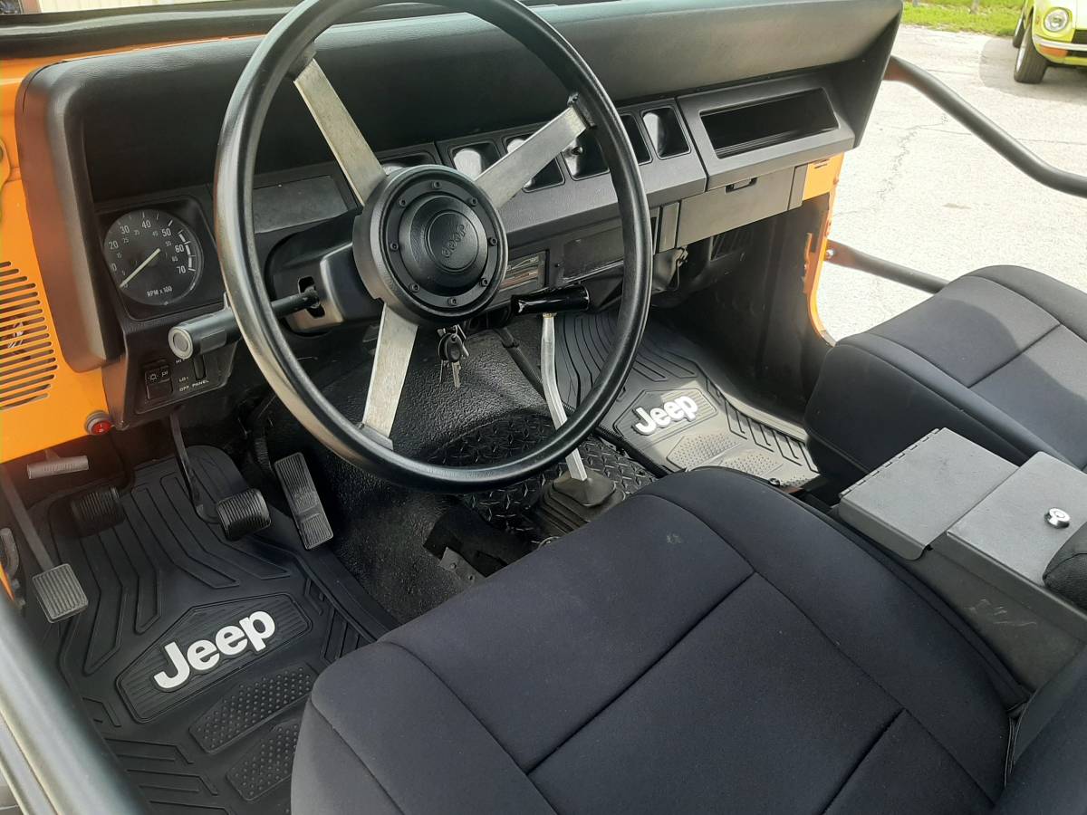 Jeep-wrangler-1989-orange-4
