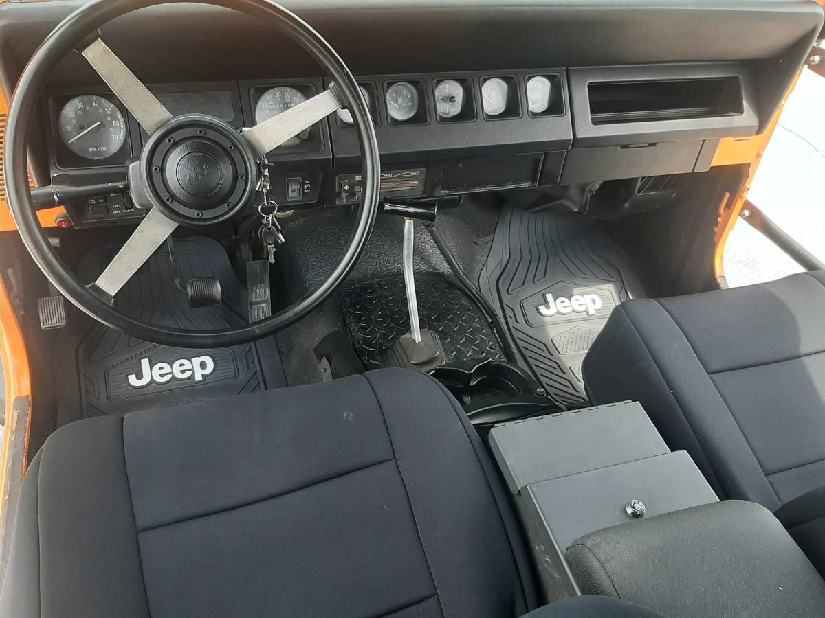 Jeep-wrangler-1989-orange-7