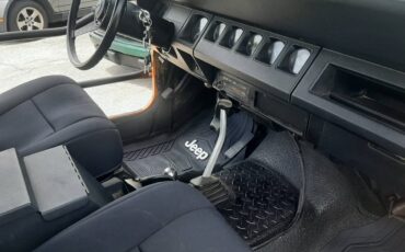 Jeep-wrangler-1989-orange-8