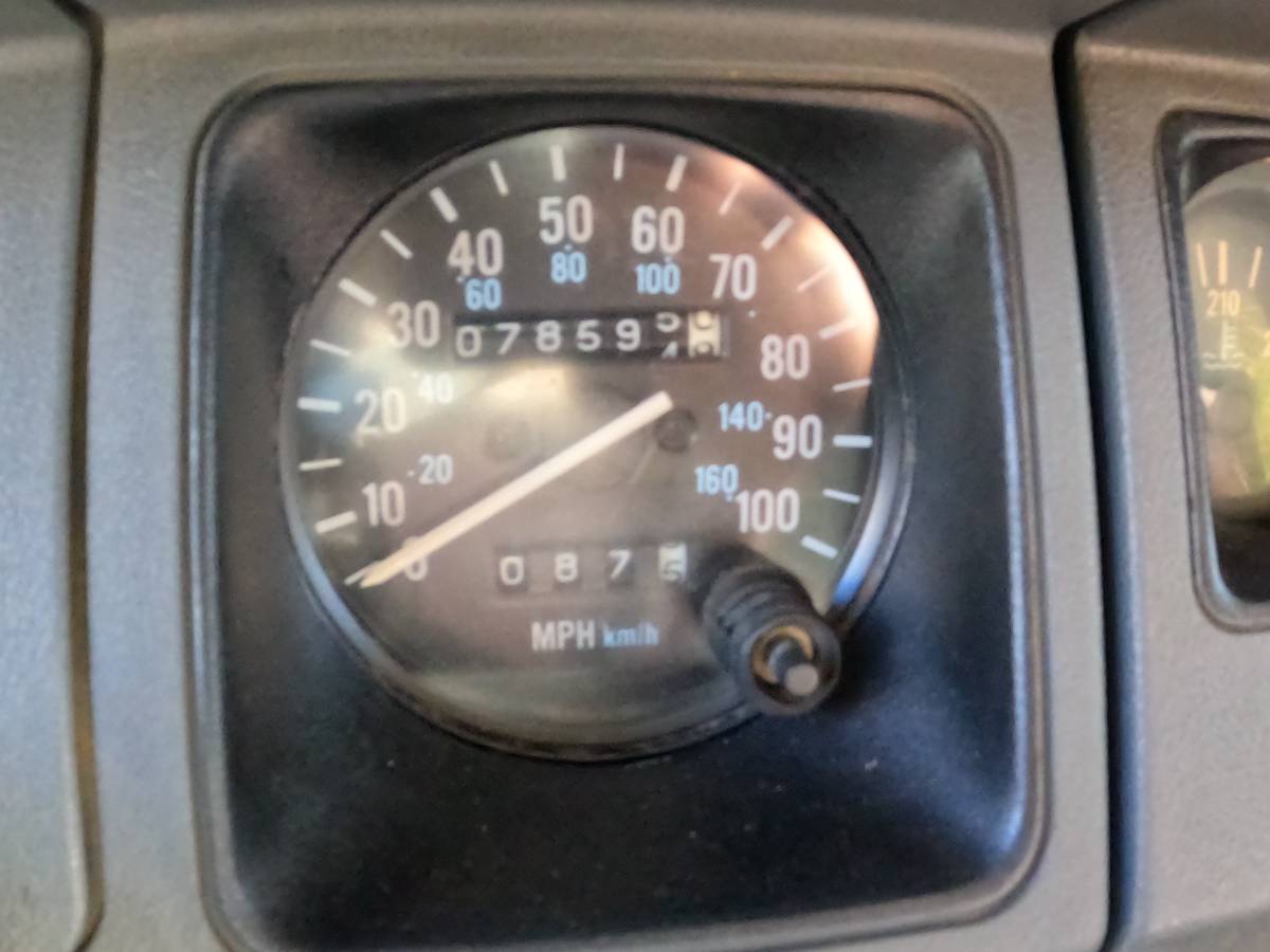 Jeep-wrangler-1989-white-17
