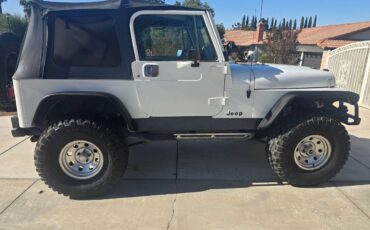 Jeep-wrangler-1989-white