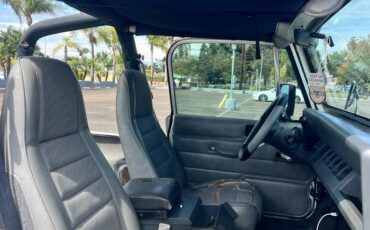 Jeep-wrangler-1989-white-4