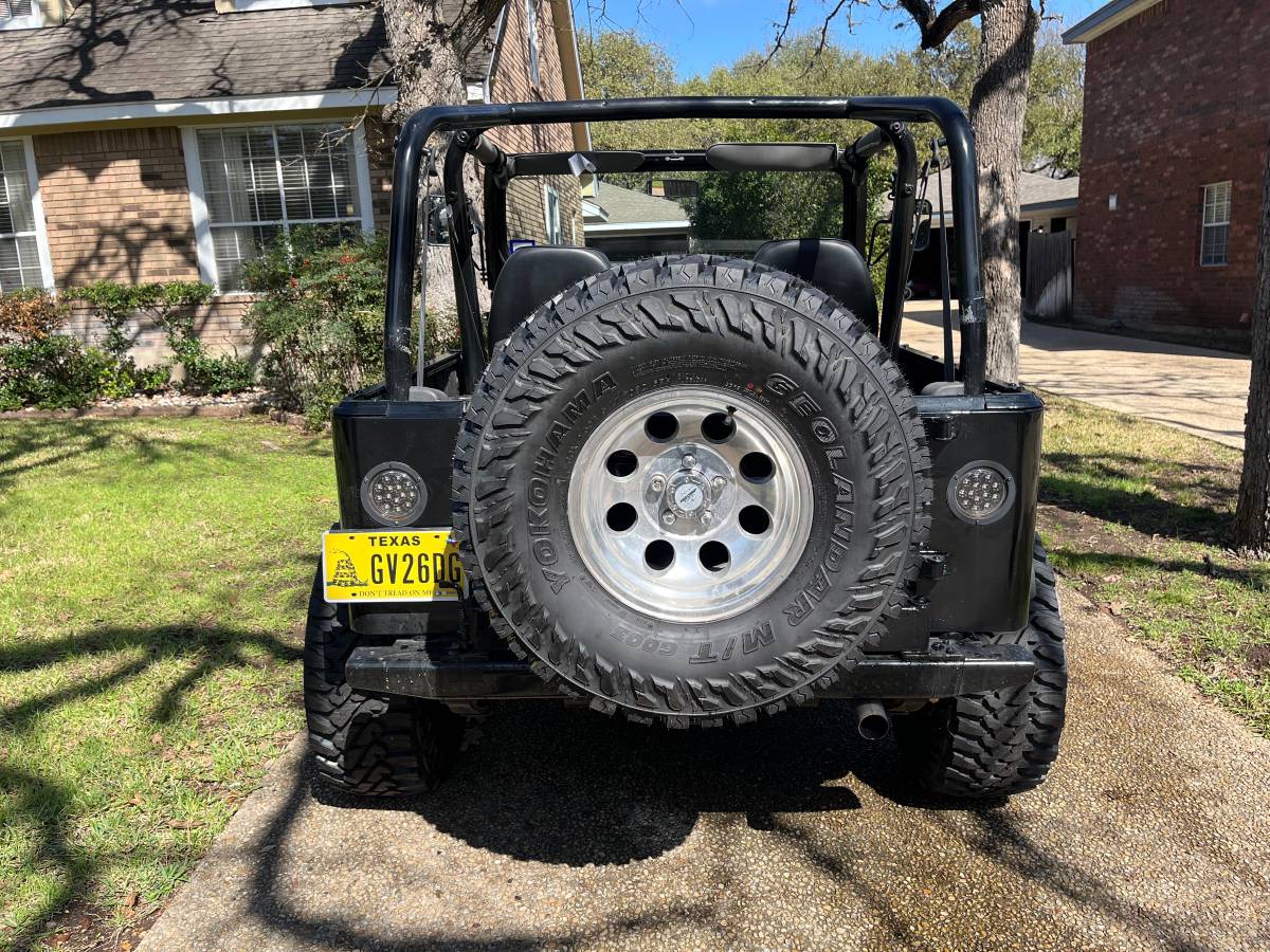 Jeep-wrangler-1990-black-2