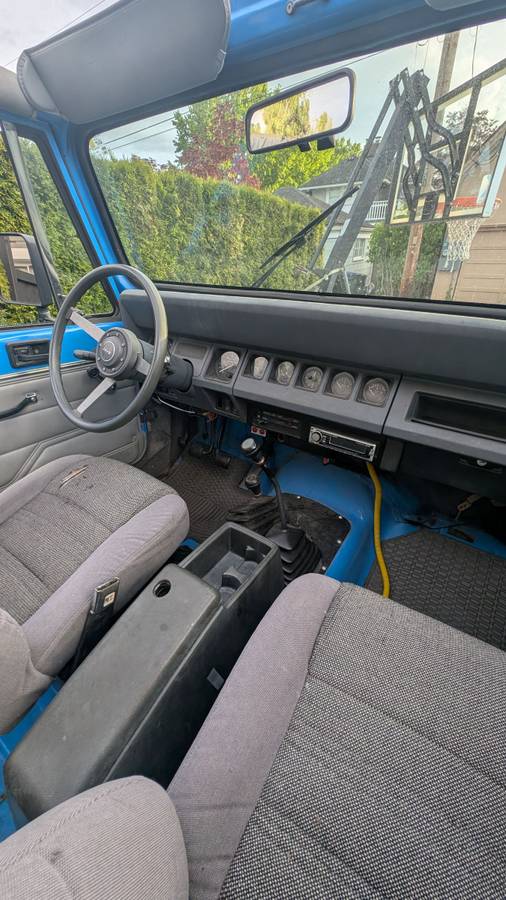 Jeep-wrangler-1990-blue-11