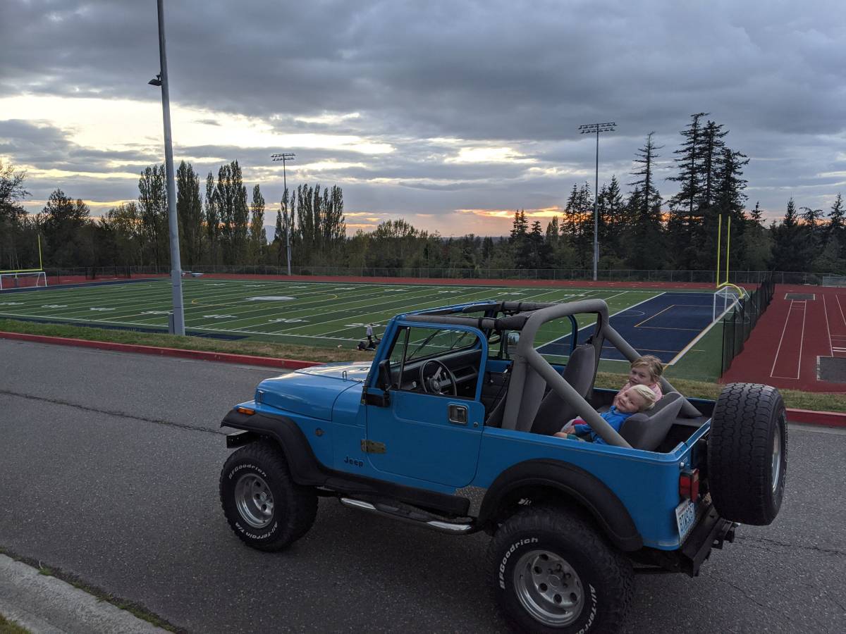 Jeep-wrangler-1990-blue-3