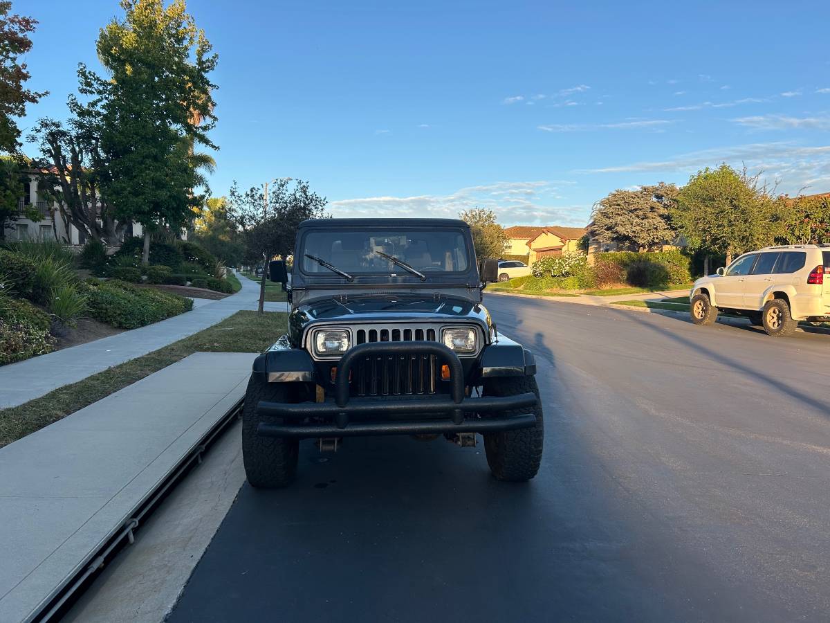 Jeep-wrangler-1991-black-1