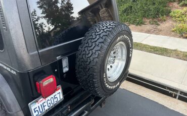 Jeep-wrangler-1991-black-10