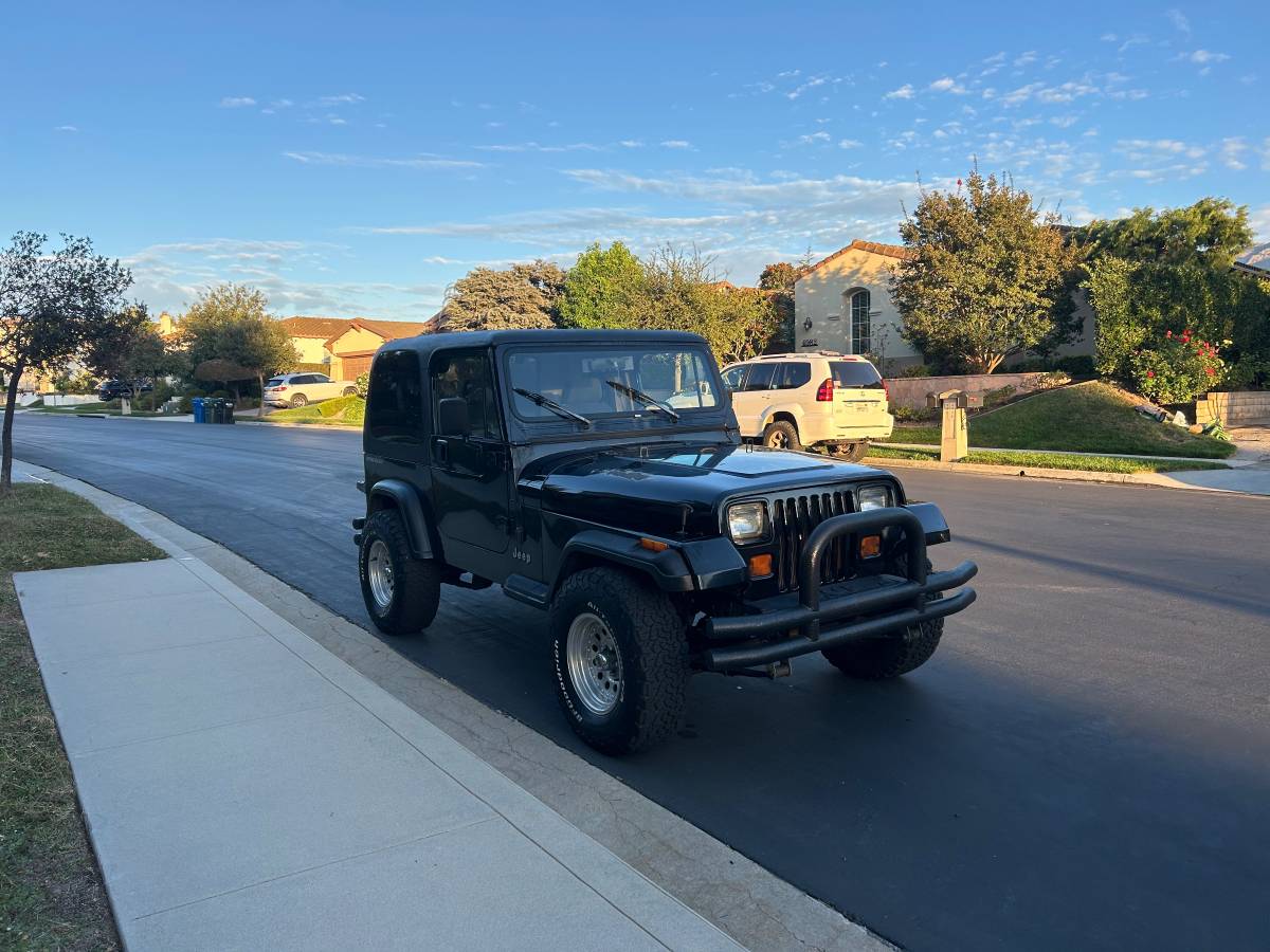 Jeep-wrangler-1991-black-2