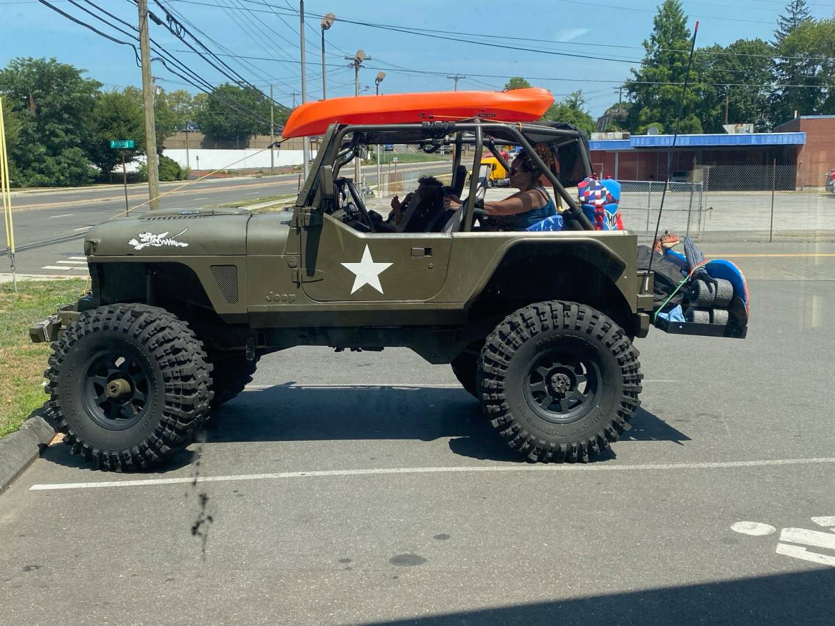 Jeep-wrangler-1991-green-1