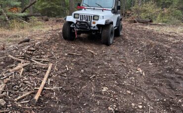 Jeep-wrangler-1991-white