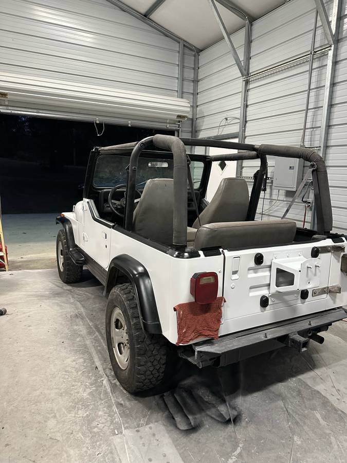 Jeep-wrangler-1992-white-11
