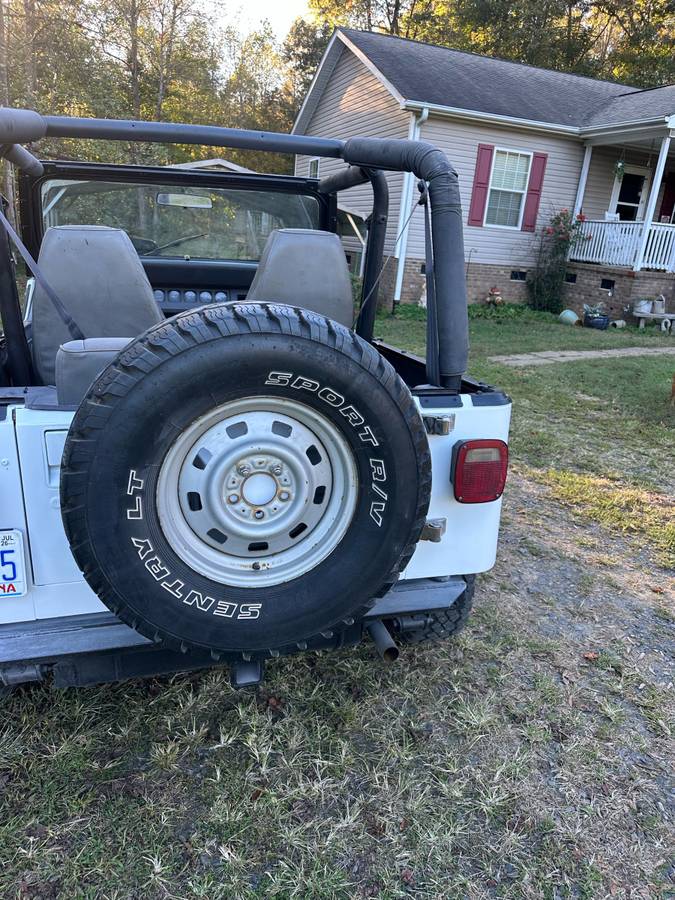 Jeep-wrangler-1992-white-12