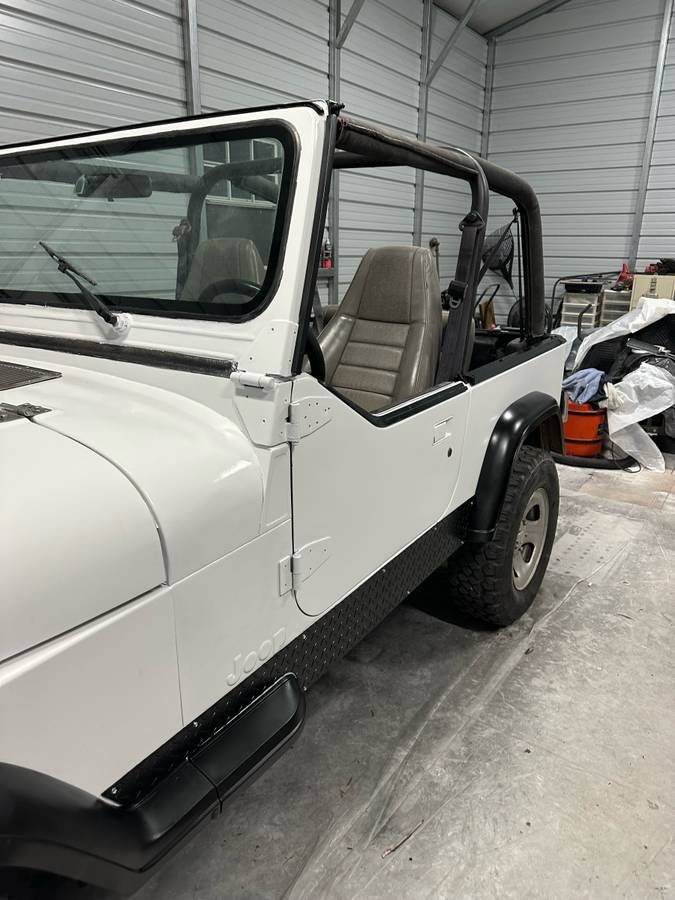 Jeep-wrangler-1992-white-13
