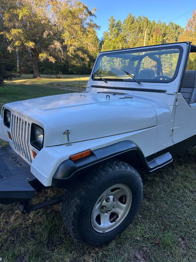 Jeep-wrangler-1992-white-2