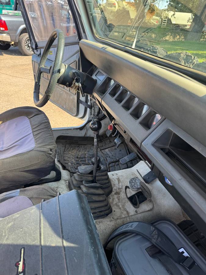Jeep-wrangler-1993-23
