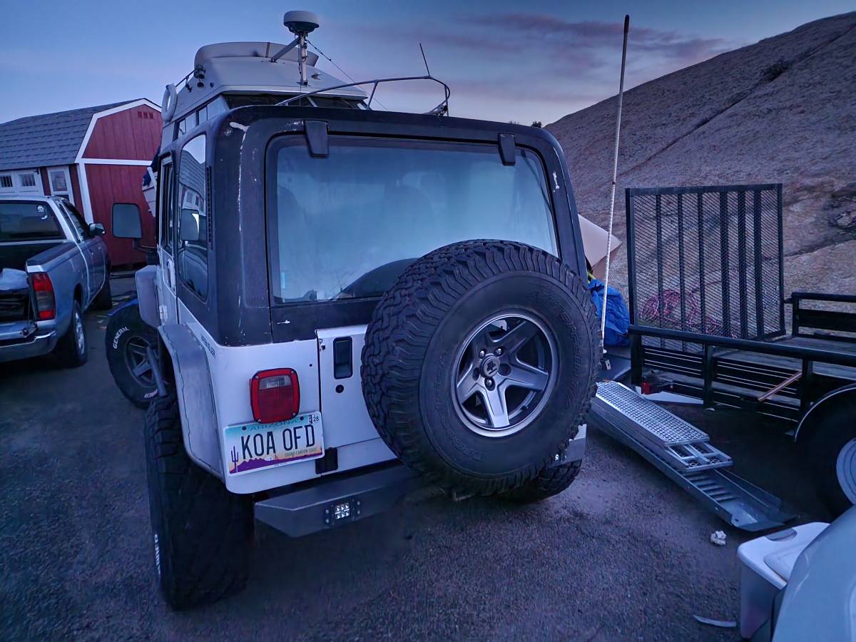 Jeep-wrangler-1993-white-1