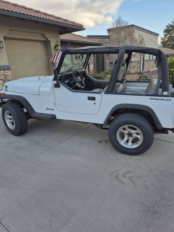 Jeep-wrangler-1993-white