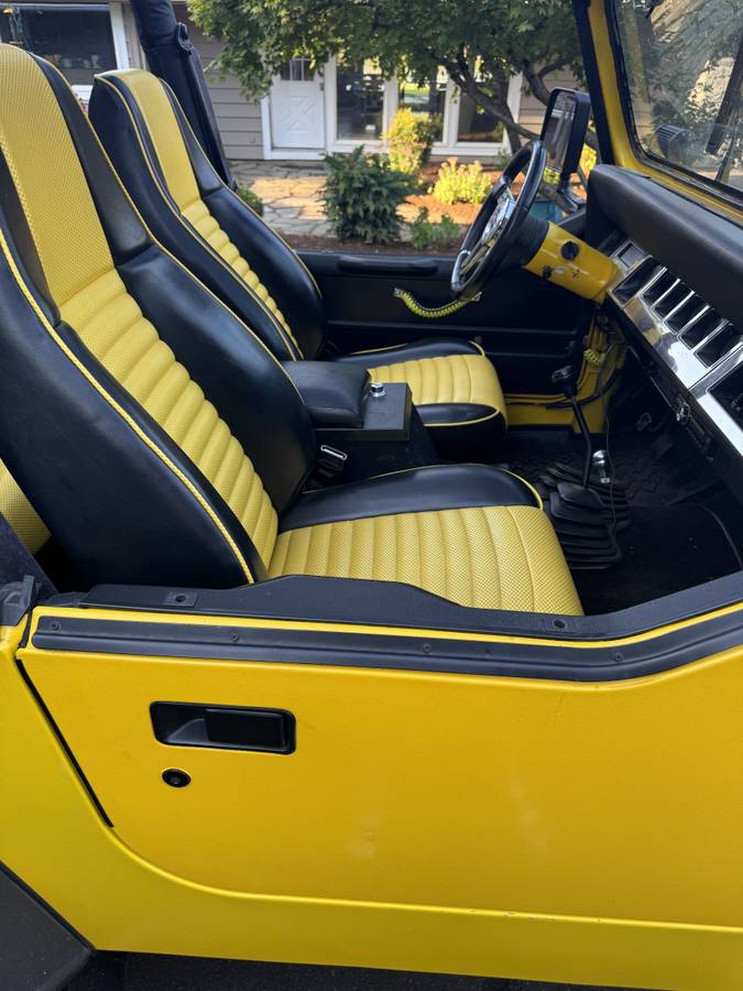 Jeep-wrangler-1993-yellow-2