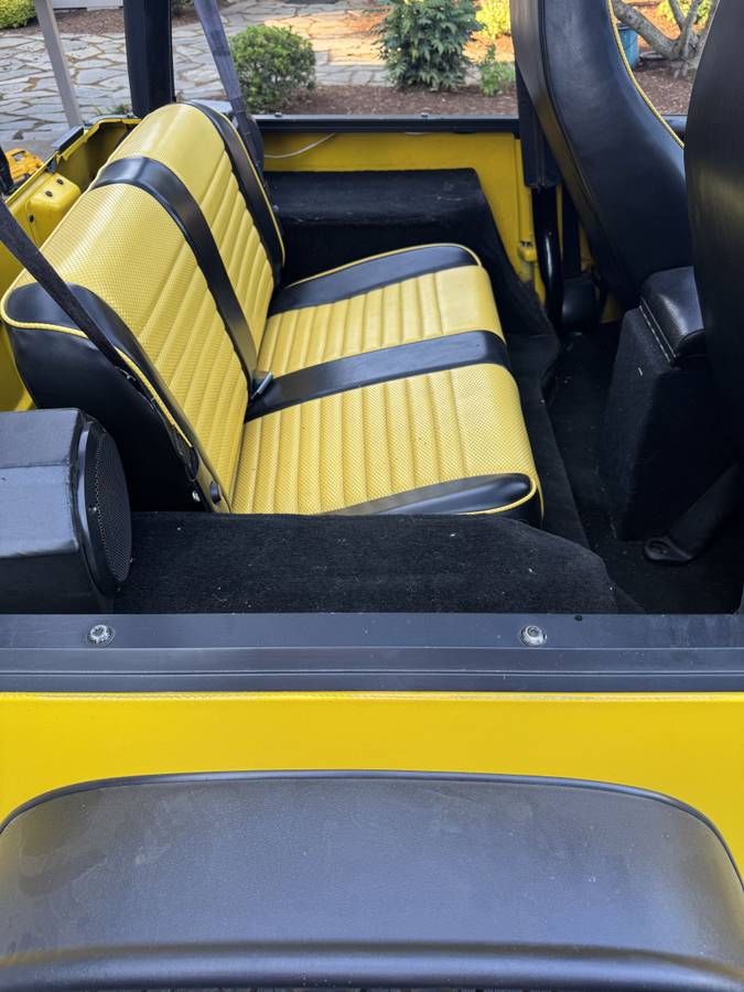 Jeep-wrangler-1993-yellow-3