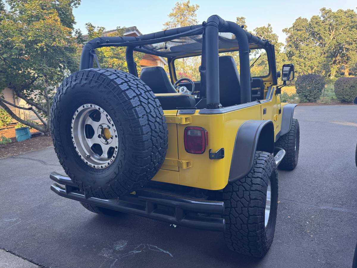 Jeep-wrangler-1993-yellow-5