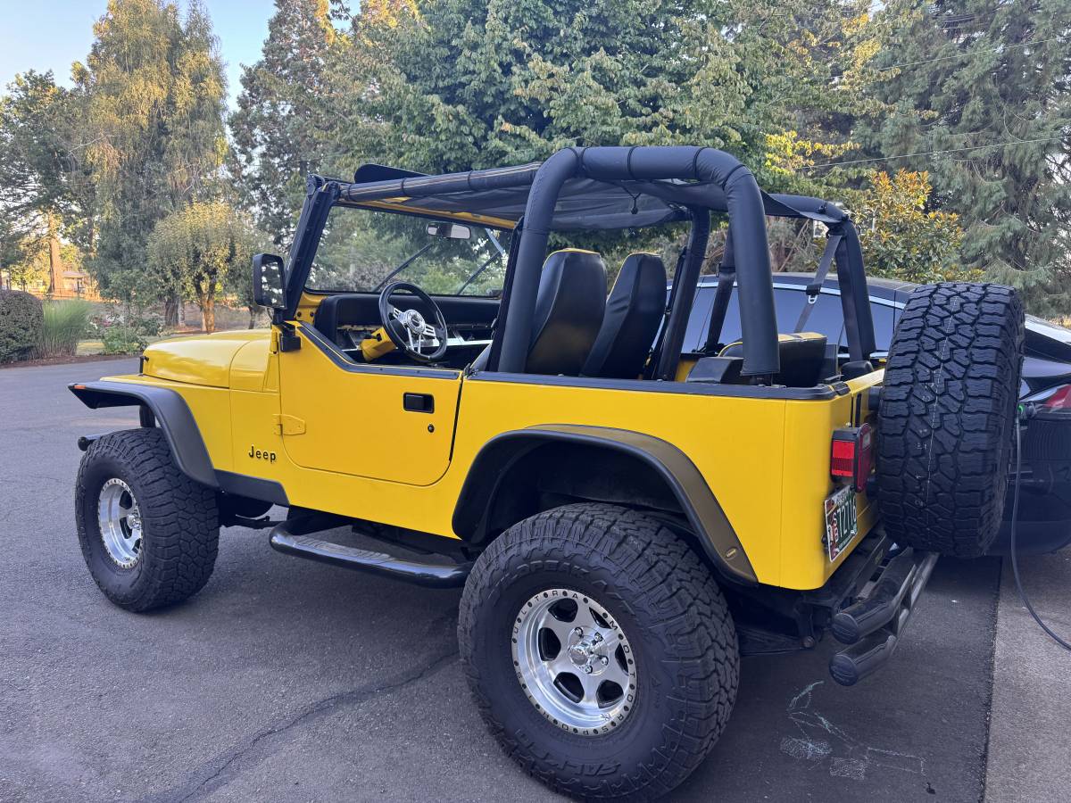 Jeep-wrangler-1993-yellow-6