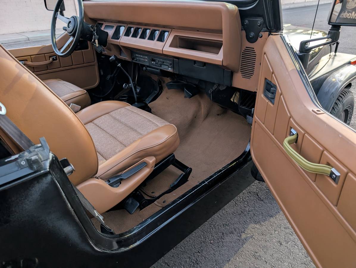 Jeep-wrangler-1994-black-10