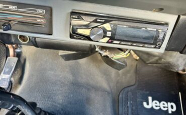 Jeep-wrangler-1994-white-1